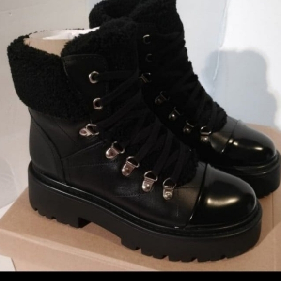 Steve Madden Reyen Black Leather Lace Up Boot (Women)Size 7.5 M New in box.. - - Picture 2 of 11